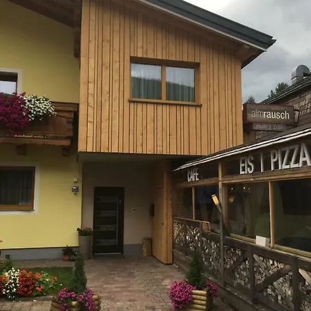 - Vollholz Im Zentrum Von Apartamento *