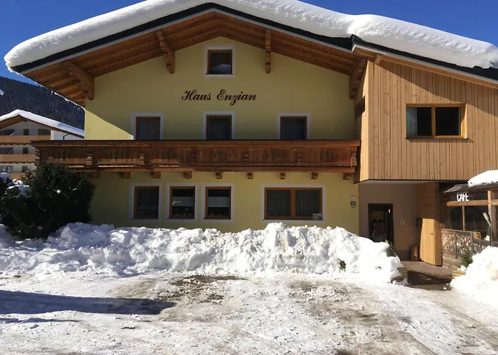 - Vollholz Im Zentrum Von Apartament *