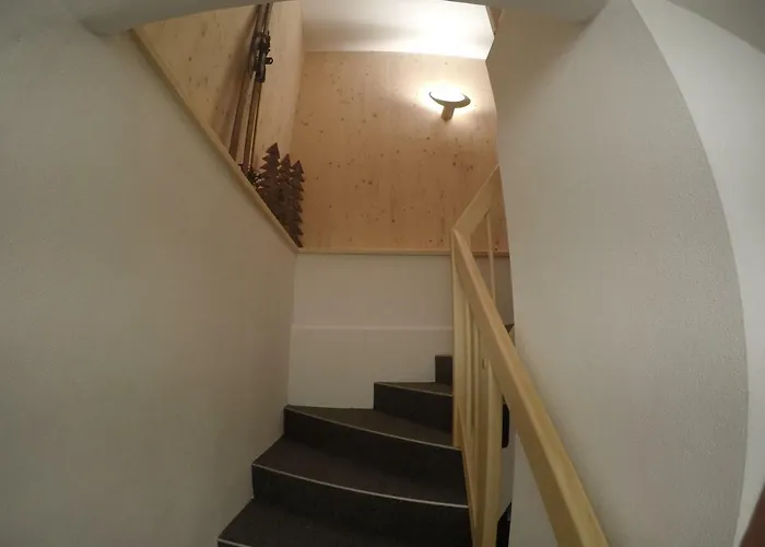 - Vollholz Im Zentrum Von *